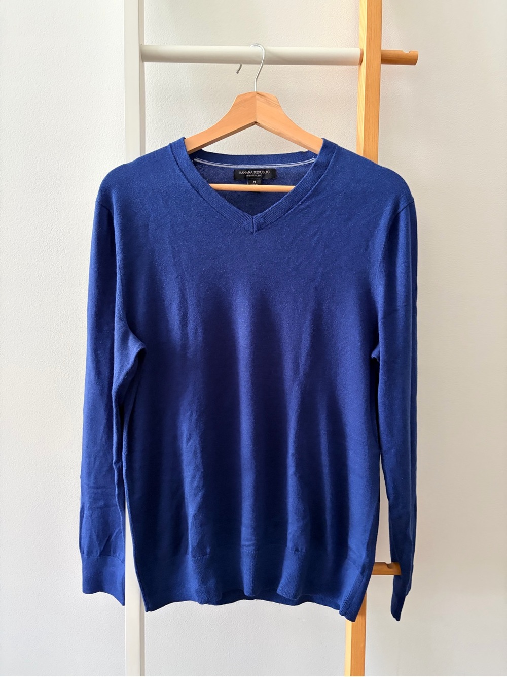 Men’s Banana Republic V-Neck Sweater